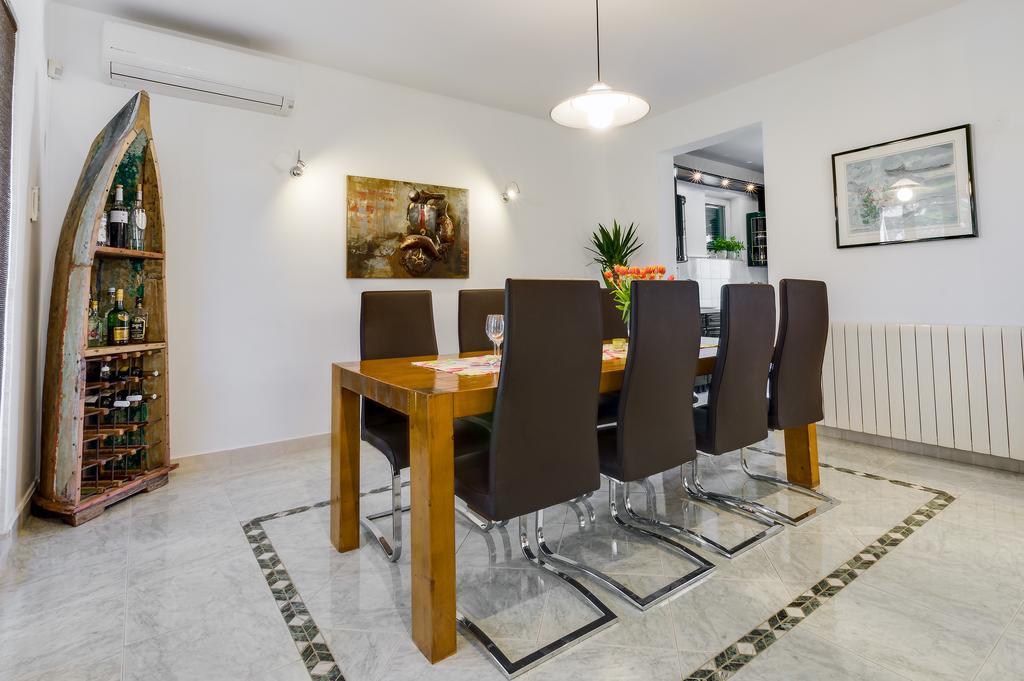 Kuca Za Odmor Kuzmanic Holiday home Kastela